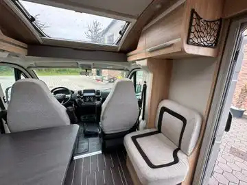 KNAUS Sky TI 700 MEG Platinum Selection